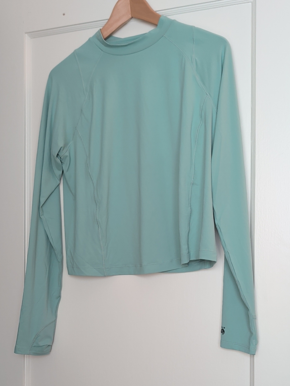 Mountain Hardwear Women's Crater Lake Long Sleeve Crop in Mineral Spring NWOT